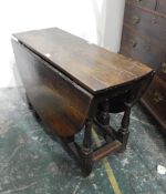 18th century oak drop-leaf gateleg table,