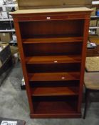 Walnut veneer dressing table with triple panelled mirror over three drawers, on cabriole supports,