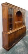 Modern display cabinet, glass cabinets above to four cabinets below,