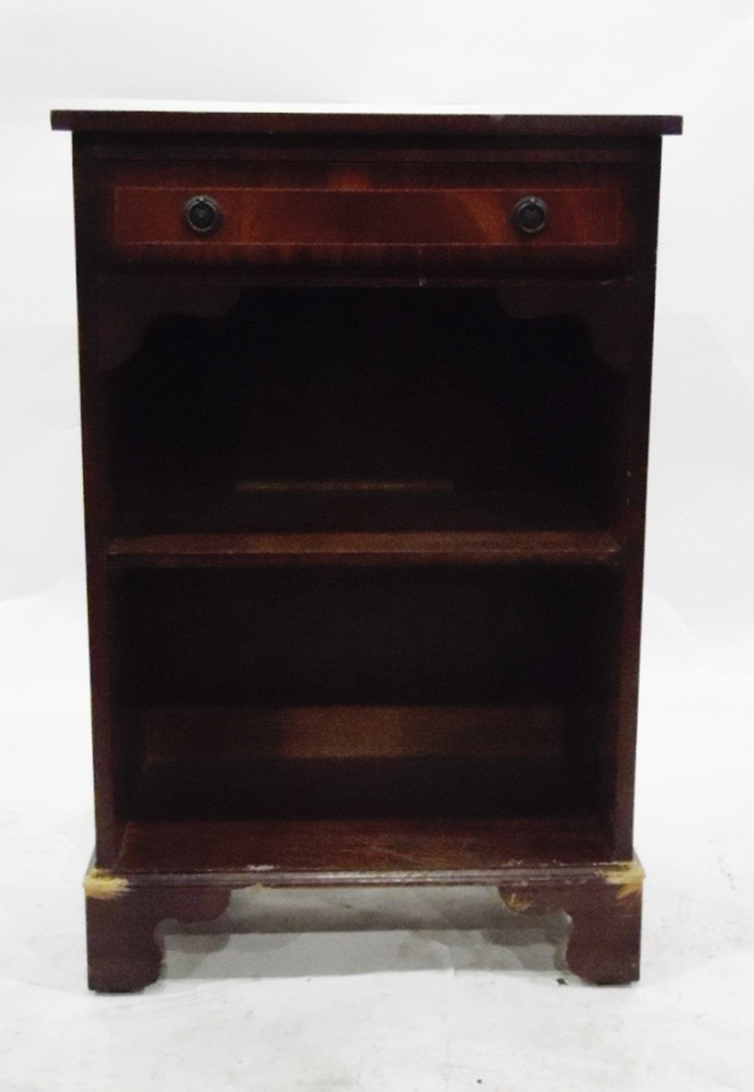 Reproduction mahogany side cabinet fitted one drawer over open shelves
