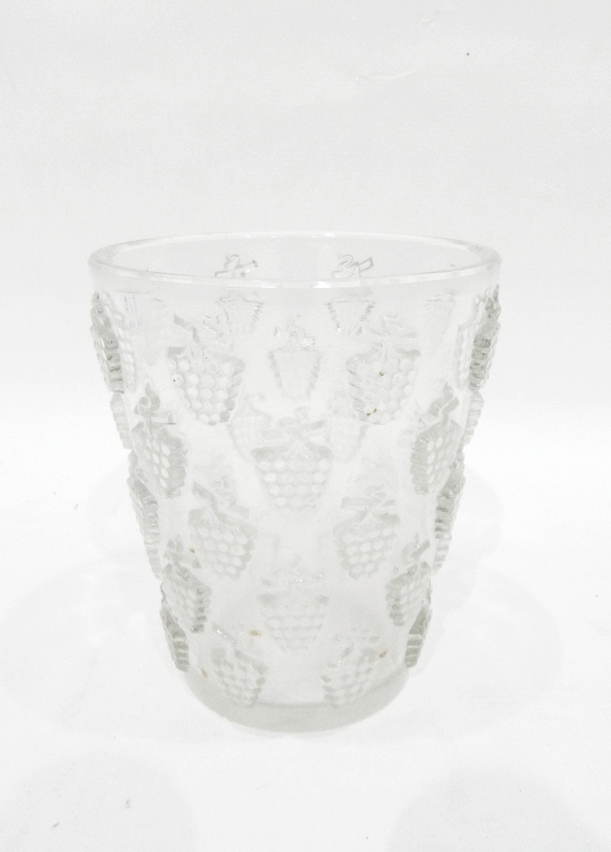 Lalique glass vase in the 'Malaga' pattern,