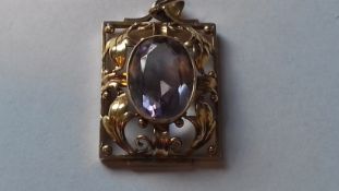 Gold and amethyst pendant,