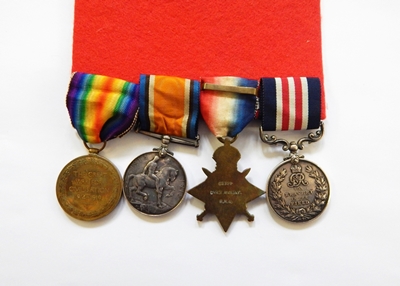 WWI military medal 1914 star, - Image 2 of 5