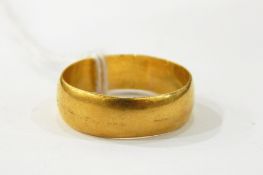 22ct gold wedding band,