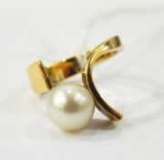 14K gold ring set single cultured pearl,