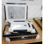 Quantity of photograph/picture frames,