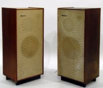 Pair of large stereo speakers (2)