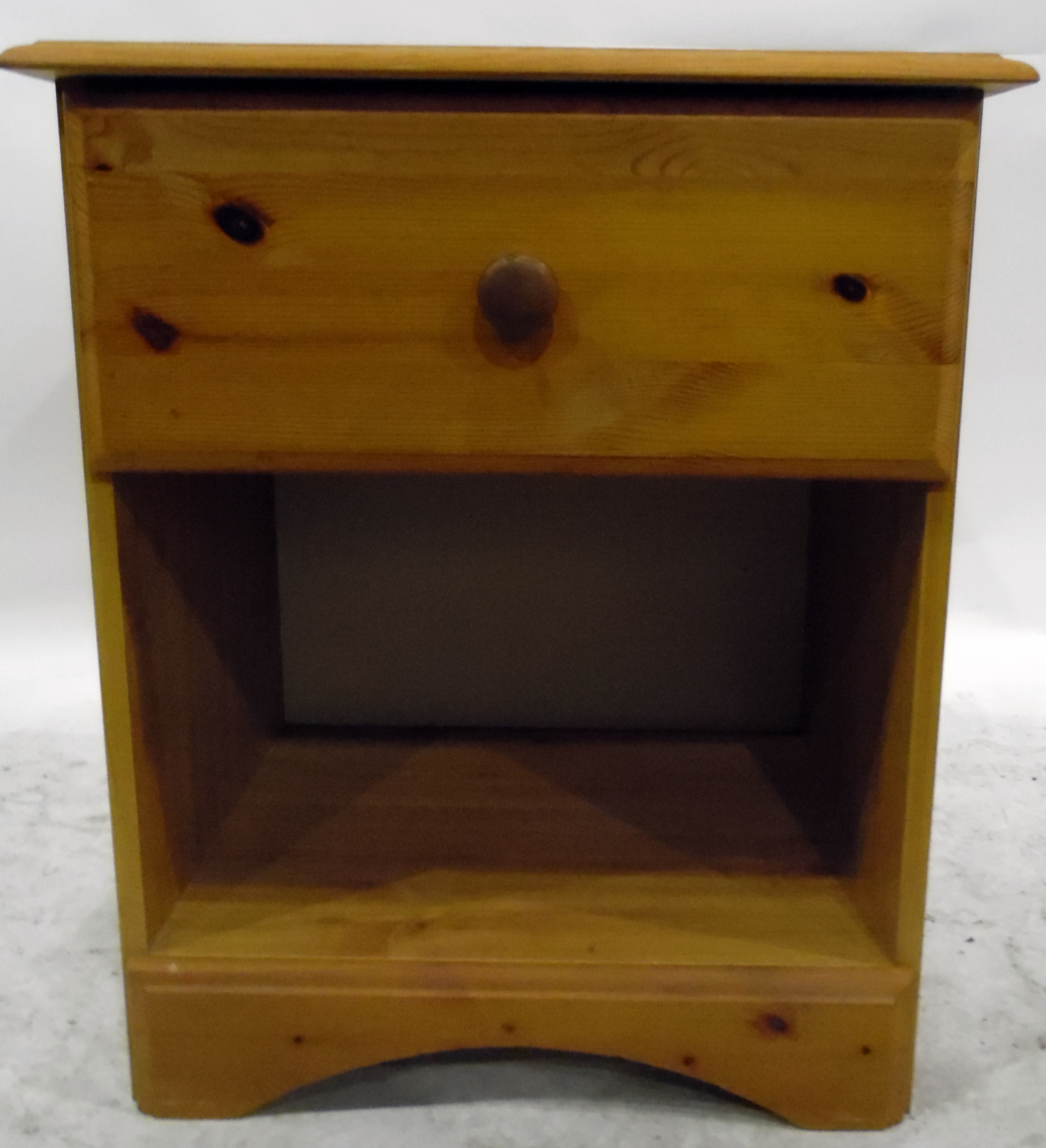 Pine bedside cupboard with frieze drawer and open shelf below, - Image 2 of 2