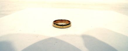 9ct gold wedding band,