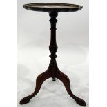 Figured walnut veneered wine table with moulded piecrust-shaped rim
