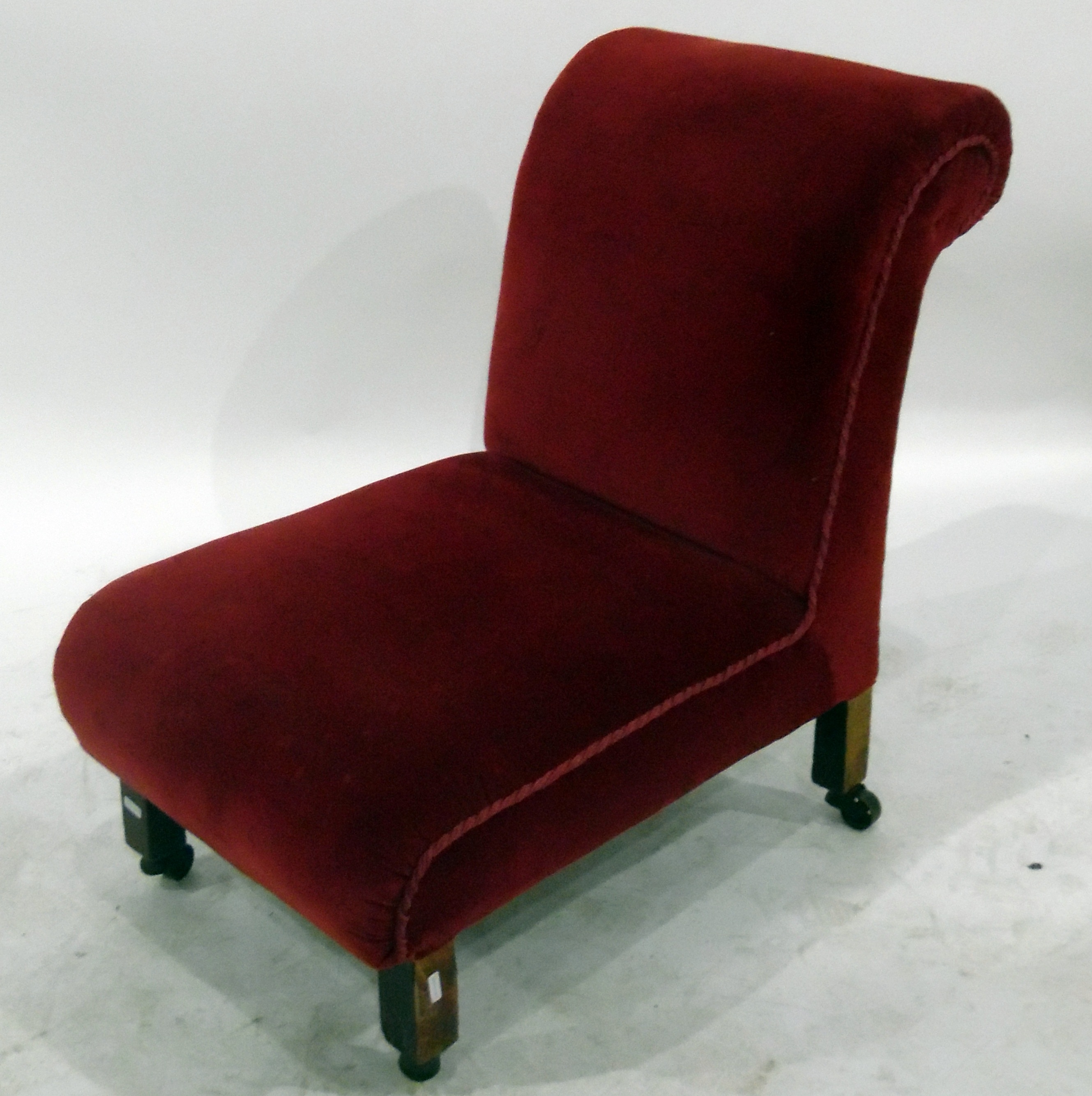 19th century red velvet upholstered bedroom chair on straight supports and castors - Image 2 of 2