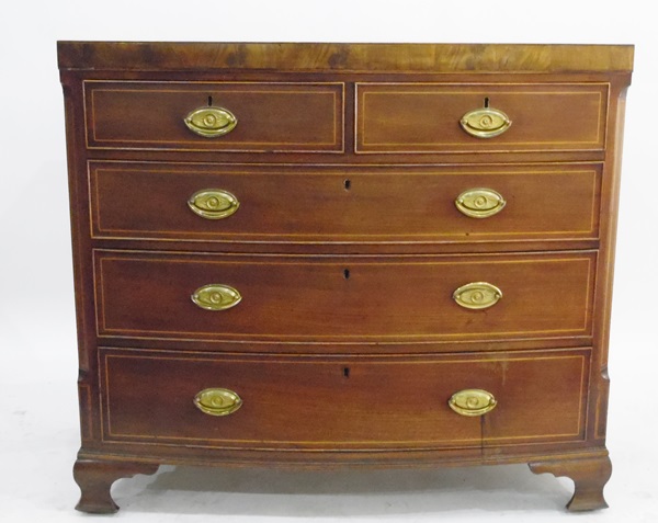 Georgian mahogany bowfront chest of drawers, with satinwood stringing,