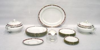 Royal Worcester 'Grosvenor' pattern part dinner service,