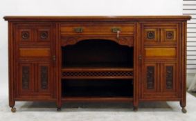 Large late 19th/early 20th century sideboard/buffet with single frieze drawer,