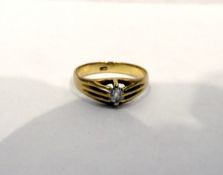 Gent's 18ct gold and diamond dress ring having pierced shoulder set with circular cut stone