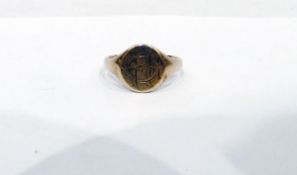 9ct gold signet ring with initials 'HC',