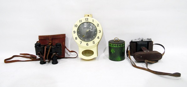 Pair of 8x binoculars in leather case, a Nettar camera in leather case,