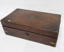 Mahogany writing slope, the internal fitted slope in the lid is loose, part veneer missing, no key,