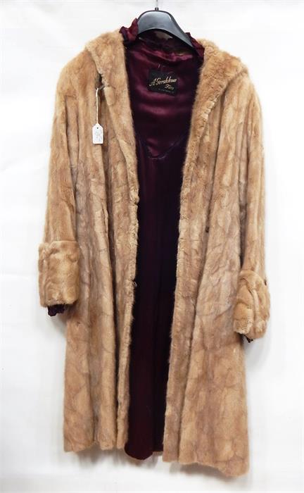Three vintage fur coats (3) - Image 3 of 3