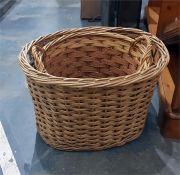 Two wicker baskets (2)