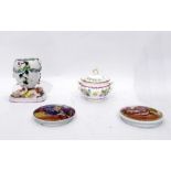 Quantity of 19th century decorative porcelain to i