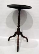 Early 19th century circular mahogany tripod table