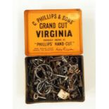 Quantity of keys in a G Phillips & Sons Grand Cut Virginia tin