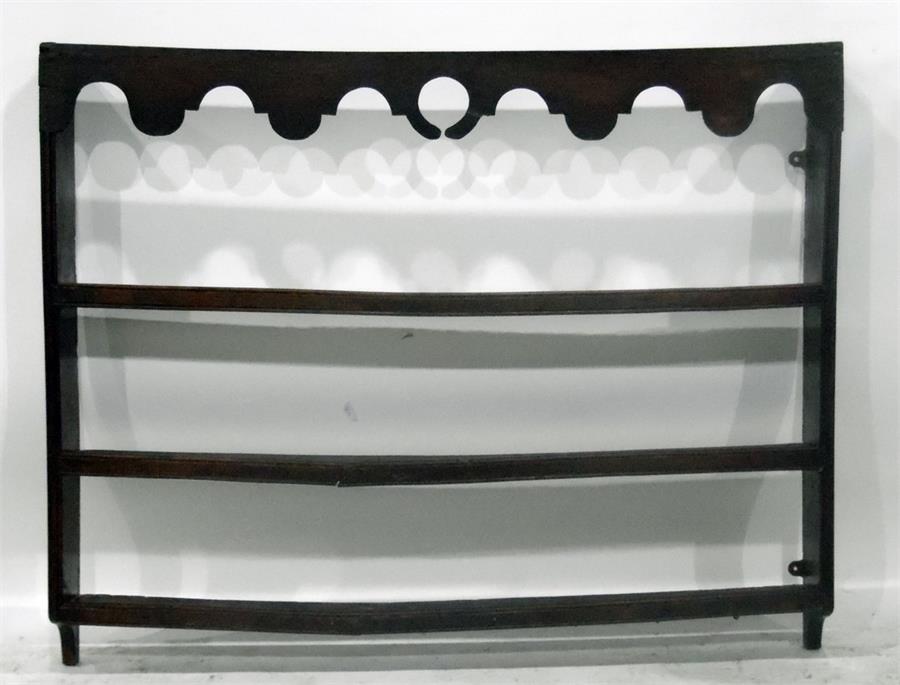 Old oak plate rack of three shelves, width 122cm