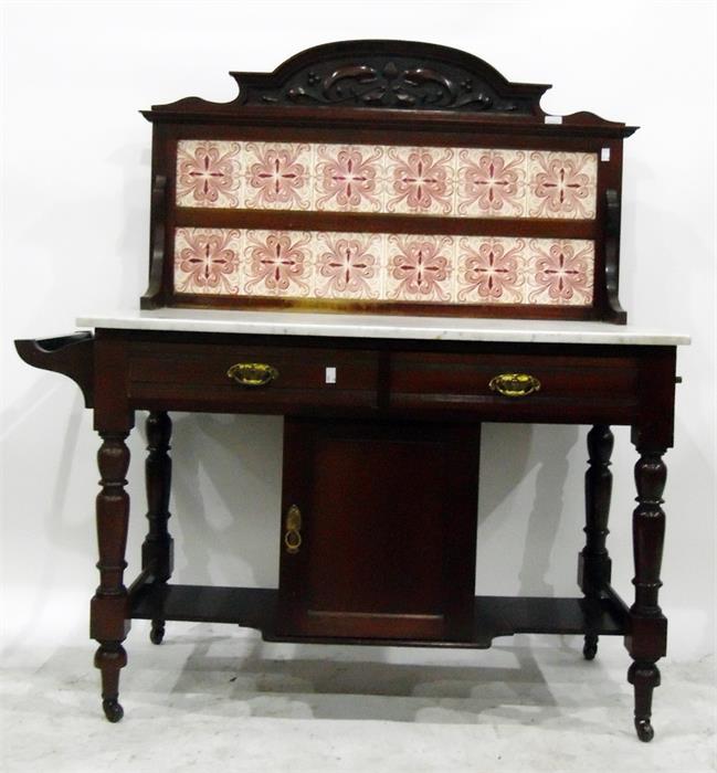 Late 19th century marble-top washstand with floral tile back, two frieze drawers with pot cupboard