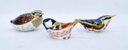 Three Royal Crown Derby models of birds, each with gold stoppers (3)