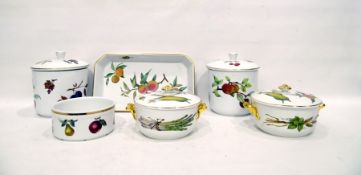 Quantity of Royal Worcester 'Evesham' pattern incl