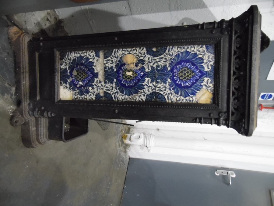 Cast iron and tiled stove, 40cm wide  Re: Enquiry - Image 3 of 6