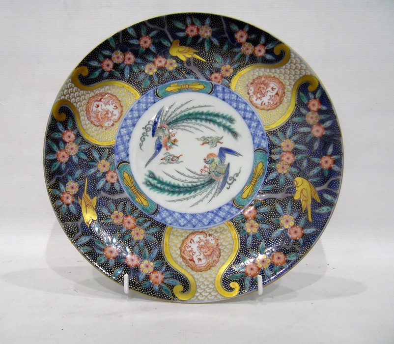 Chinese imari shallow dish, circular with pair of