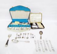Silver plate fish knife and fork set (cased), a sm