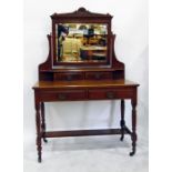 Edwardian mahogany dressing table with pivoted bev