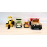 Collection of metal Tonka toys to include a large