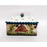 Wemyss pottery bee-pattern covered box, square, th