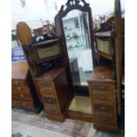 Edwardian mahogany well-type dressing table, the w