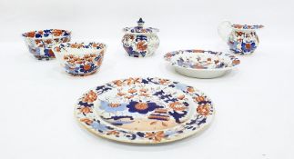 Quantity of 19th century 'Imari' pattern pottery t