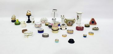 Basket of assorted decorative china wares to inclu