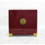 Red lacquer side cupboard, the pair of doors with