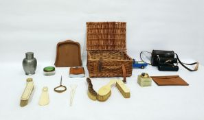 Small wicker hamper and contents of hip flask, Ori