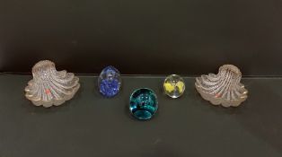 Two Venetian style glass shell bowls, gilt decorat