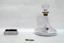 Glass ship's decanter with bulbous stopper and sil