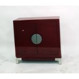Red lacquer side cupboard, the pair of doors with