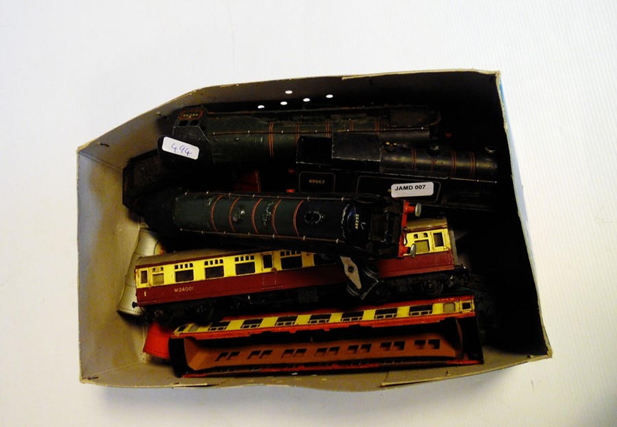 Collection of early Hornby track, train and carria