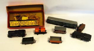 Assorted Hornby and Triang trains to include boxed