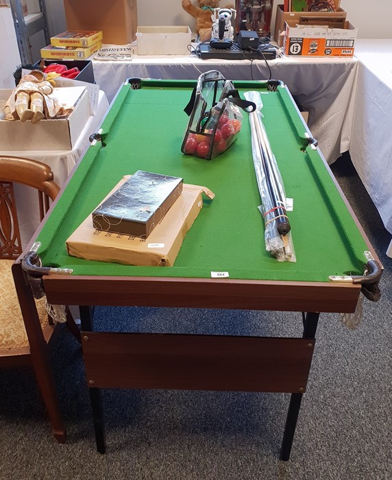 Small snooker table with balls and cues, length 15 - Image 2 of 2