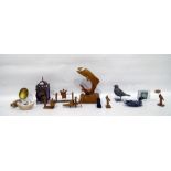 Assorted decorative items to include carved treen