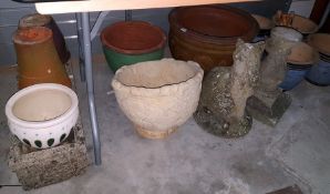 Four matching garden planters, various others, a s